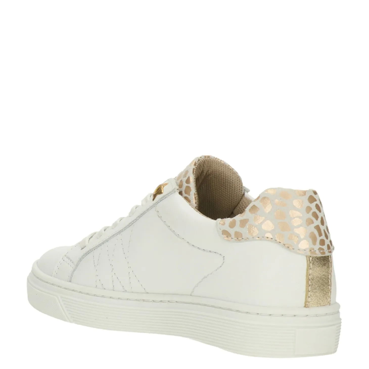 bull_boxer_baskets_et_sne_3-1.webp Bull boxer baskets et sneakers aop005e5l blanc