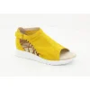 Fugitive nu pieds sandales erba jaune