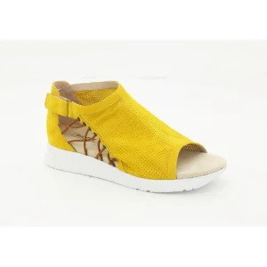 Fugitive nu pieds sandales erba jaune