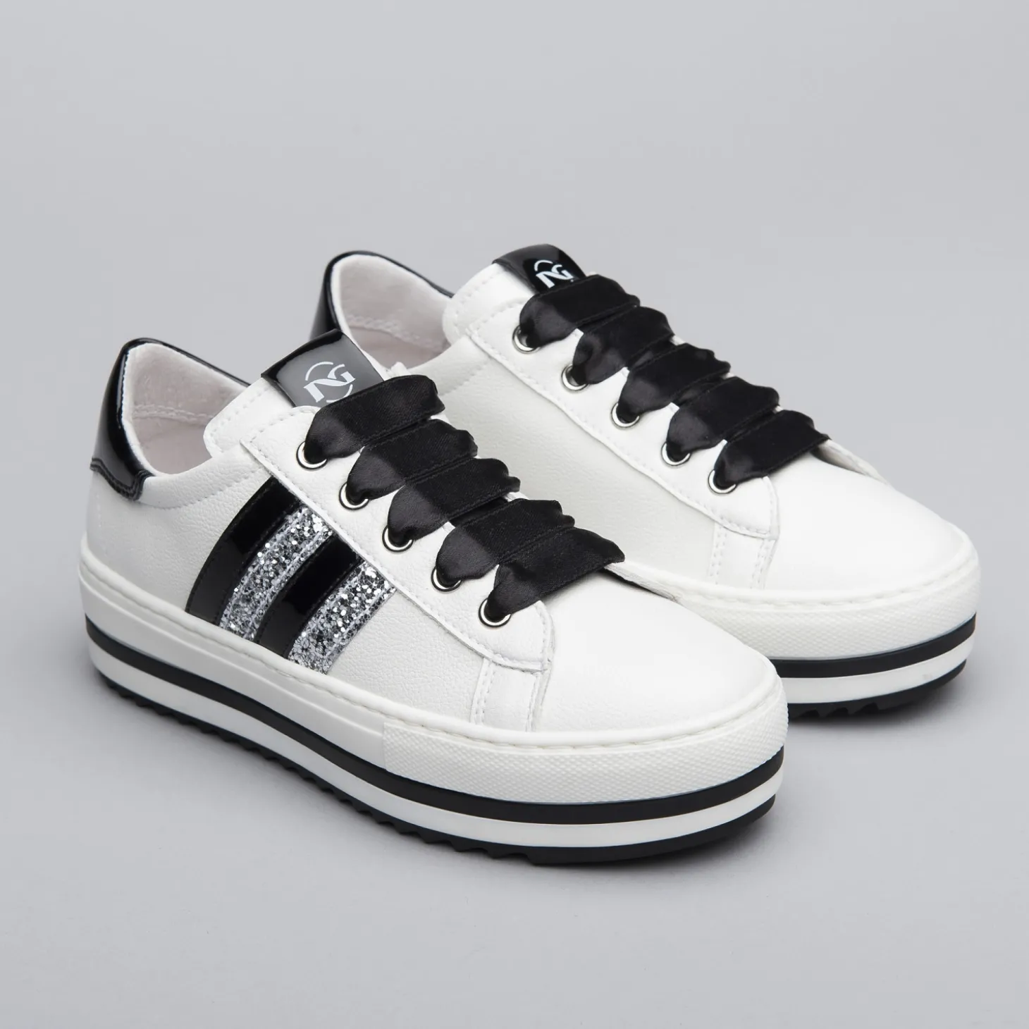 nero_giardinni_baskets_et_0-4.webp Nero giardinni baskets et sneakers e031580f blanc