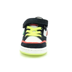 Kickers baskets et sneakers biskuit marine